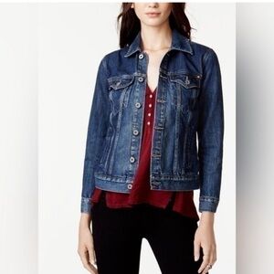 Lucky Brand Classic Denim Jacket w/heart embroidered on the hem (Medium)